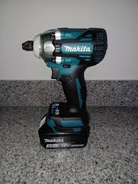 Makita DTW300 Akku-Schlagschrauber